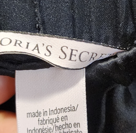 Victoria's Secret Women's Black Satin Ruffle Hem Pajama  Pants Size L - Picture 10 of 12